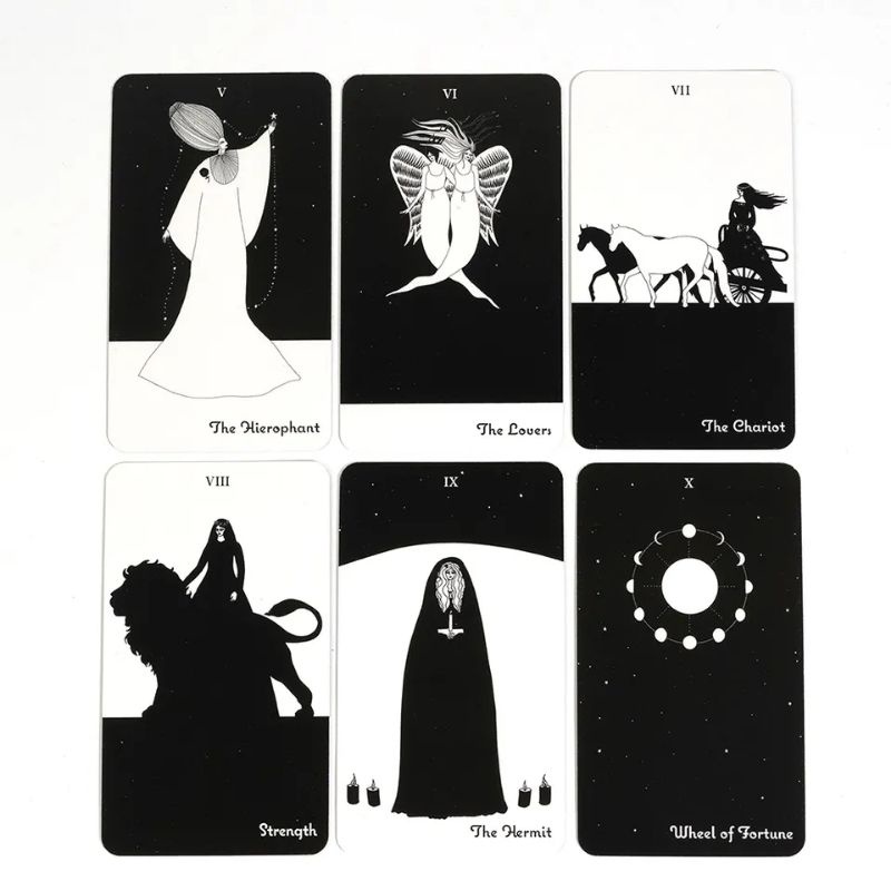 Black Violet Tarot