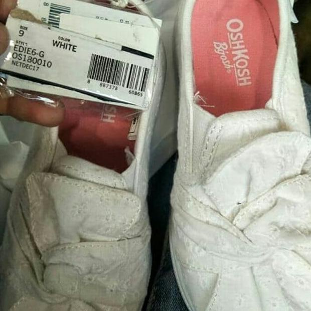 Sepatu Anak Perempuan Warna Putih Merk Oshkosh