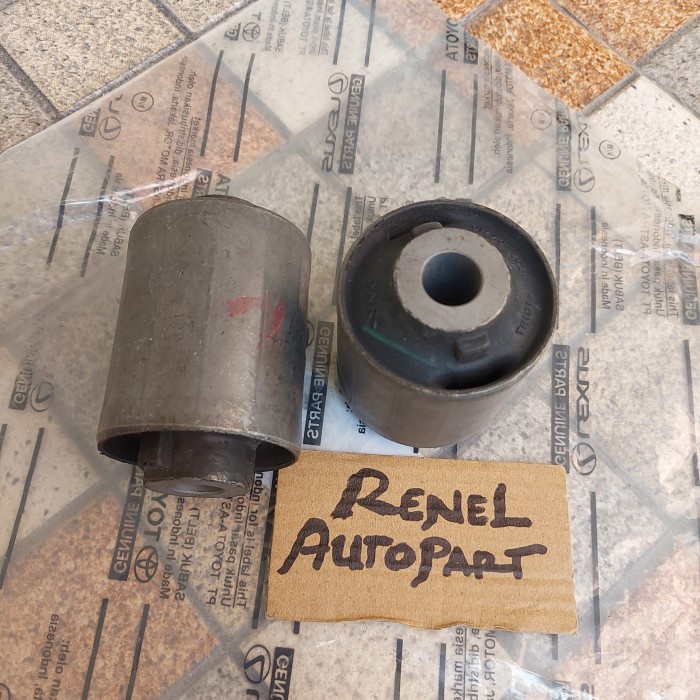 Bushing Lower arm tatakan per keong belakang Innova ORIGINAL