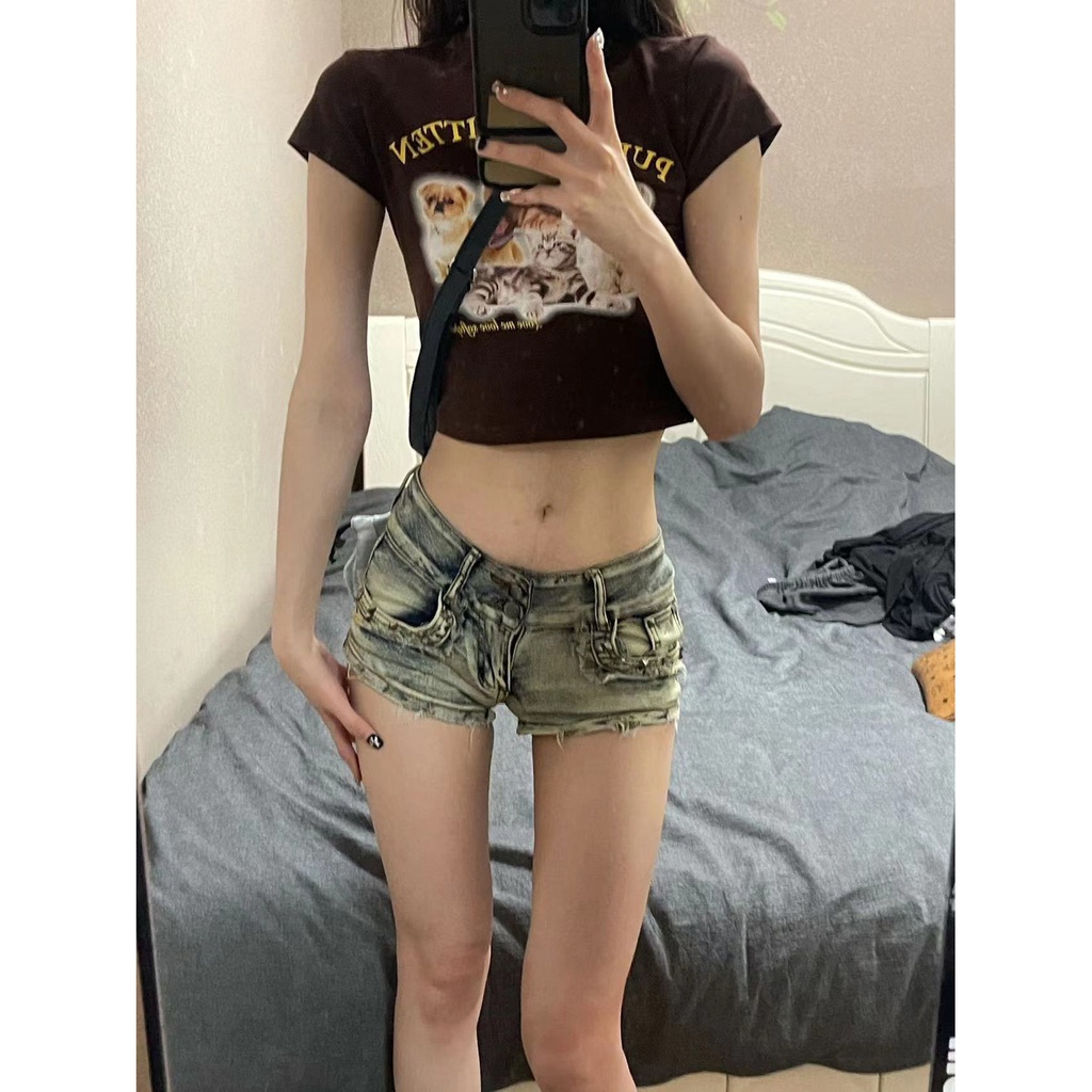 Red American hot girl willow low waist denim shorts women s spring and summer new slim fit slim bag hip wide leg hot pants trendy