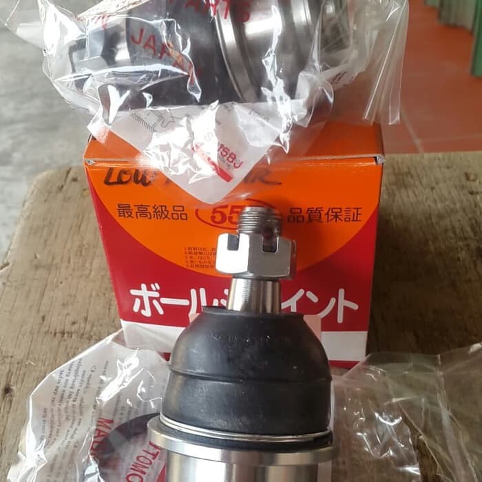 Ball joint bawah innova lama
