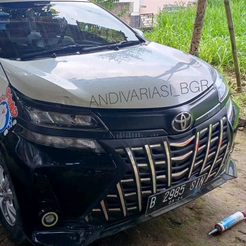 Grill custome Avanza Veloz 2019 2020 2021 model alphard
