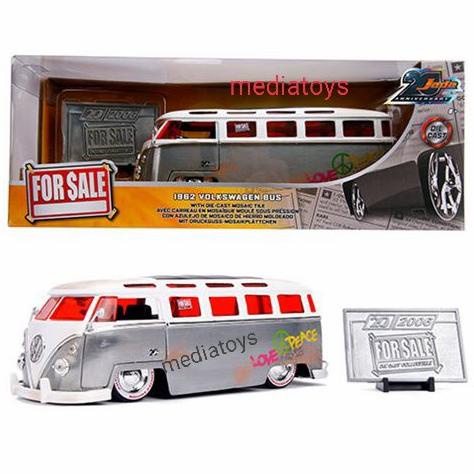 diecast 1:24 volkswagen bus 1962 ( vw combi ) merk jada