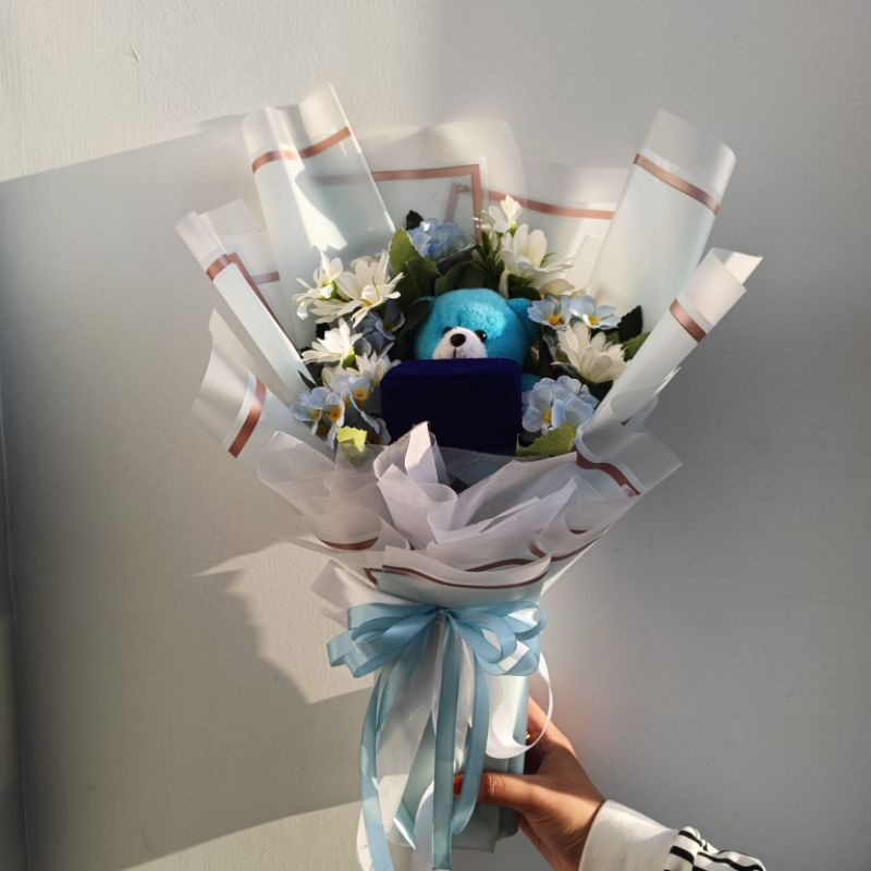 

BUCKET BONEKA + KOTAK CINCIN | BUCKET KADO SPESIAL UNTUK PASANGAN