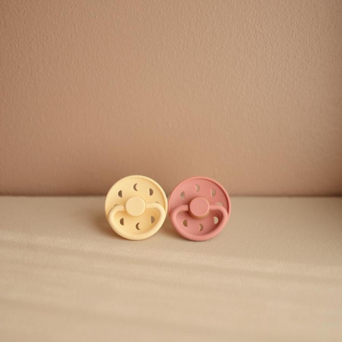 Terlaris Frigg Moon Phase Natural Rubber Pacifier