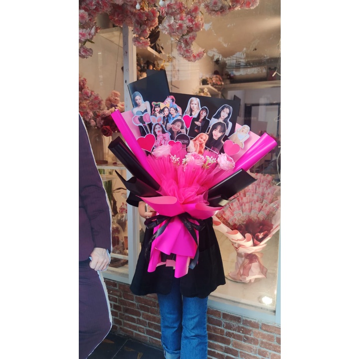 Handbouquet Photocard Idol KPOP | Buket Poto Cutting | Buket Murah | Buket Wisuda | Custom | Buket P