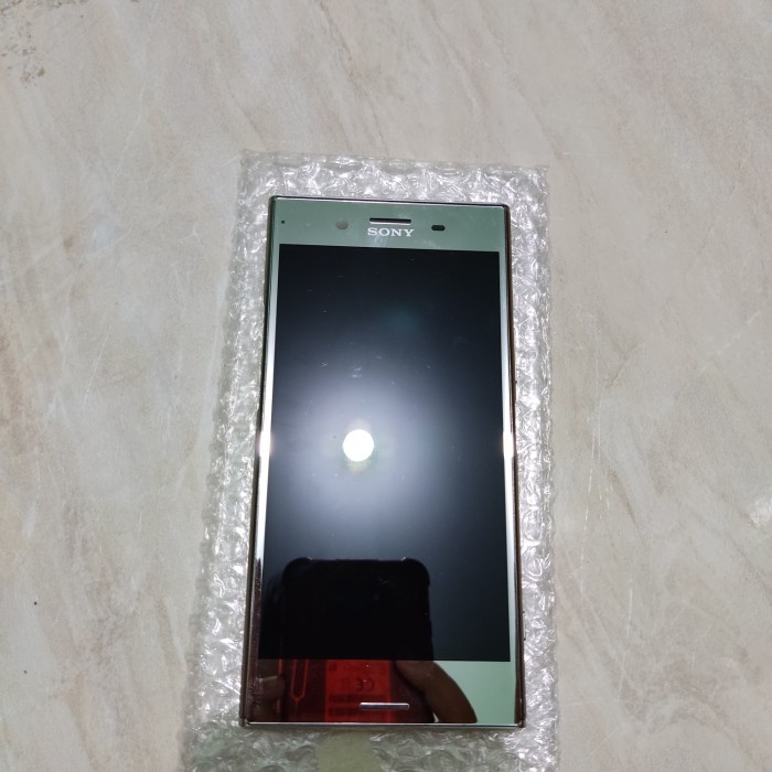 Unik LCD Sony Xperia XZ Premium Original plus frame - chrome Murah