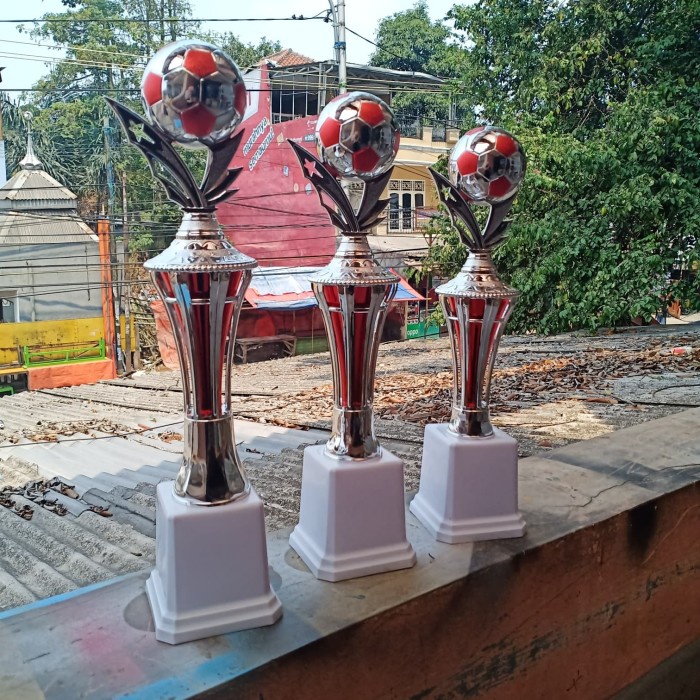 Best Seller Piala / Trophy / Tropi Set Juara 1-2-3 Soccer / Sepakbola / Futsal