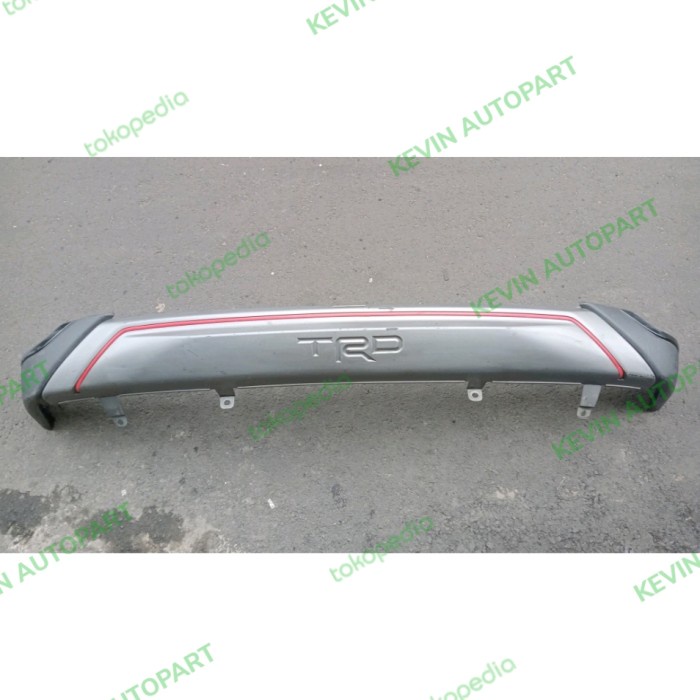 {Bekas} Bodykit Depan Rush TRD 2018 Murah