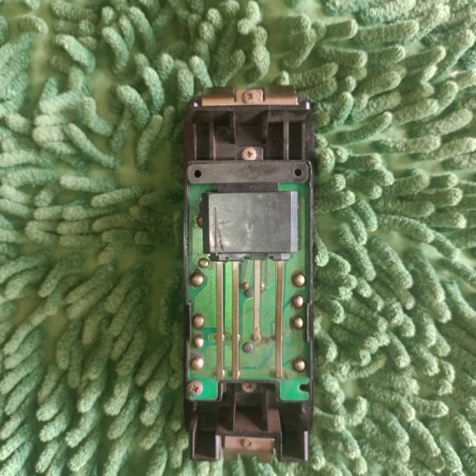 READY SWITCH SAKLAR POWER WINDOW FORD LASER PINTU DEPAN KANAN #ORIGINAL