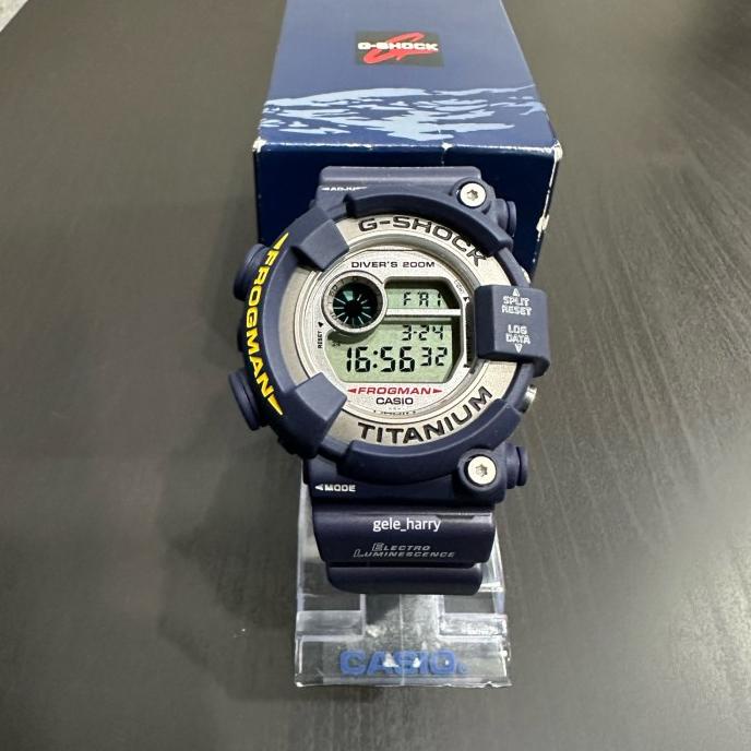 GSHOCK FROGMAN NAVY DW 8200NK-2