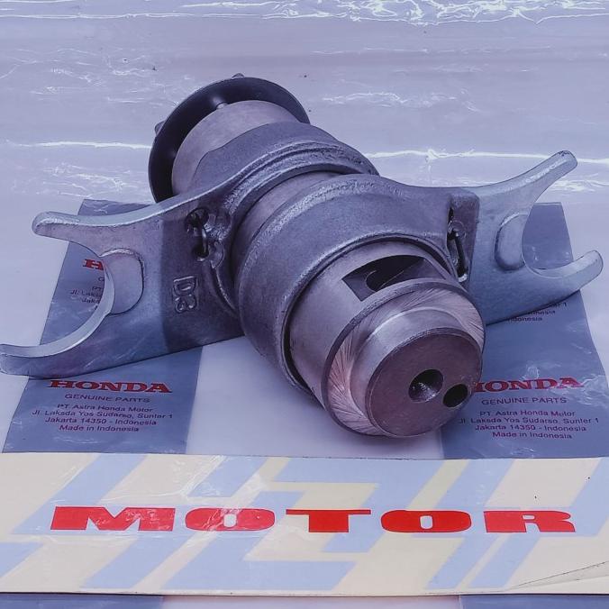 Capit Udang Garpu Pemindah Gigi Rasio Fork Shift Assy Blade Revo Abs