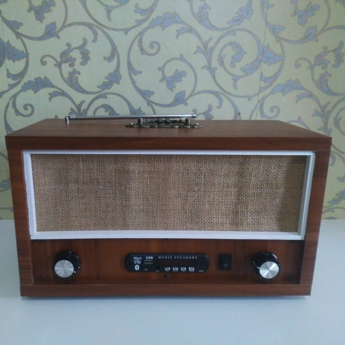 Radio Kayu Vintage Retro Jadul Antik Murah