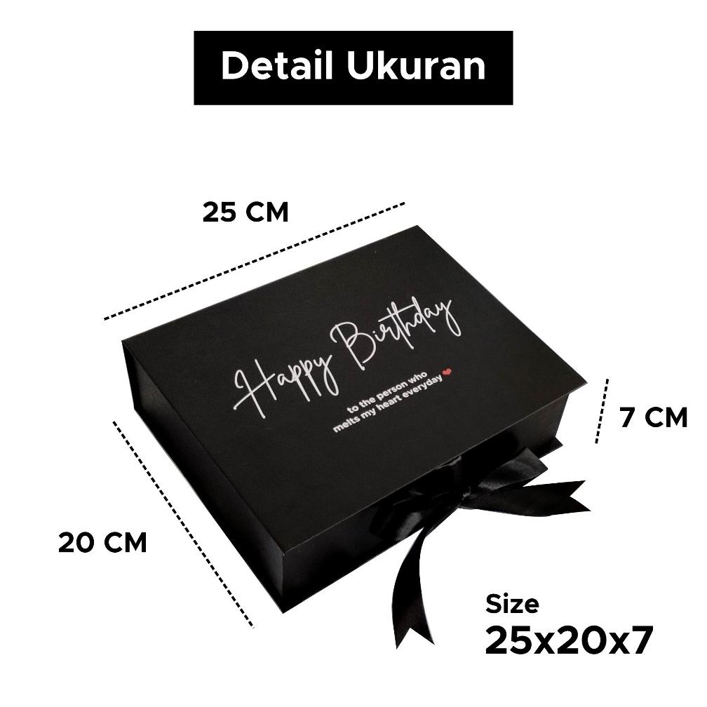 

Bnm837 Hardbox Buka Pita [25X20X7] / Box Hampers / Kotak Kado / Box Pita / Giftbox / Hardbox Custom / Box Buka Pita / Box Hitam / Bridesmaid Box / Kotak Kemasan Sale