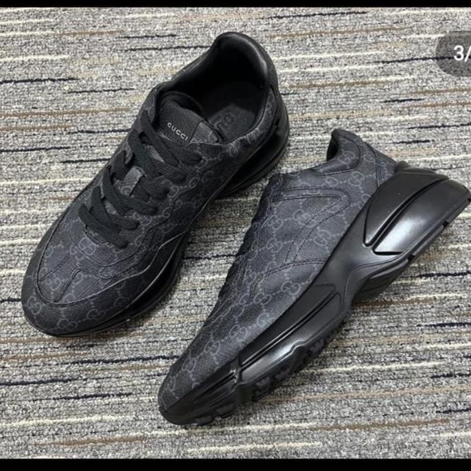 Sepatu Sneaker Pria Gu Cci004 Black Import Mirror Terbaru  Molleandro