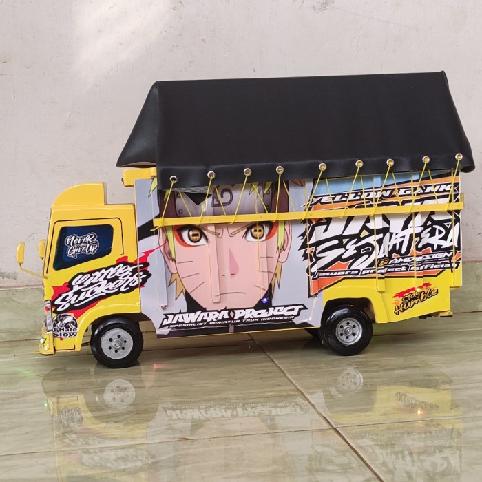 MUST HAVE LIMITED MINIATUR MOBIL TRUK KAYU TRUCK OLENG STIKER LAMPU TERPAL BESAR TERBARU