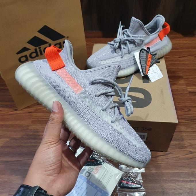 Terjangkau Sneakers Yeezy Boost V2 350 Tail Light Grey Bnib Sasadastore