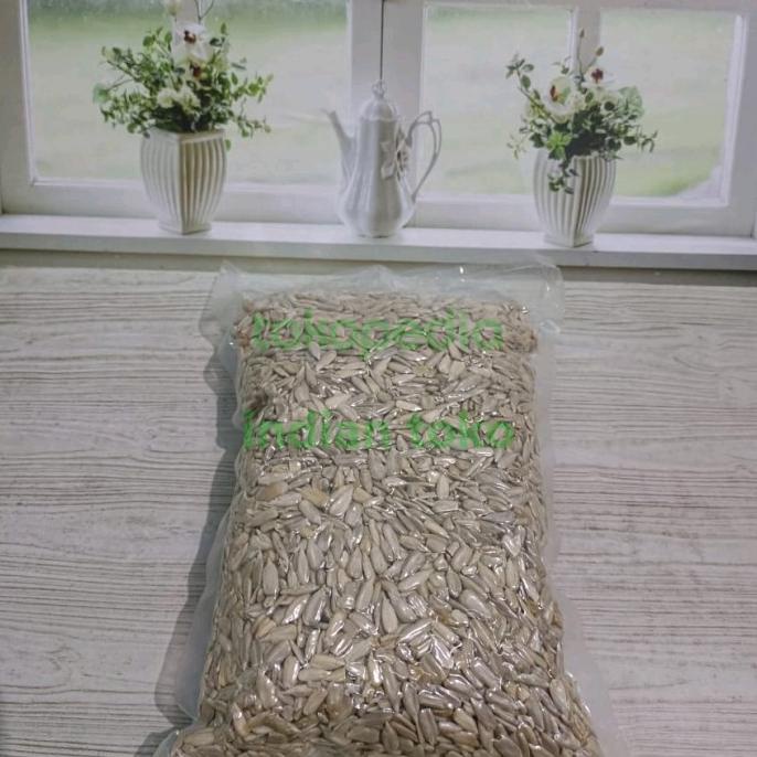 

] Biji bunga Matahari/ sun flower seeds 1 kg