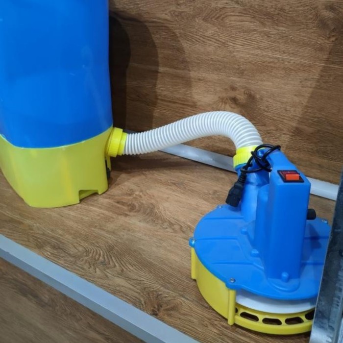 Mahkota Alat Penyebar Pupuk elektrik MFD 06 E Fertilizer Elektrik keren