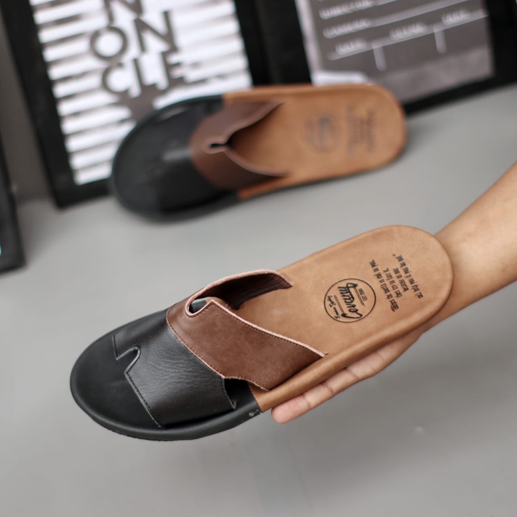 Sandal Slop Slide Pria Casual Kulit Keren Original Distro Handmade Sendal Slippers Flat Keren Ringan Nyaman Cowok Enoz Gorrex