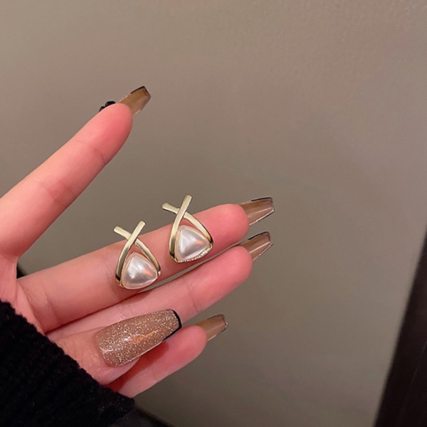anting fashion mutiara geometric triangle pearl earrings jan315 (3F5)
