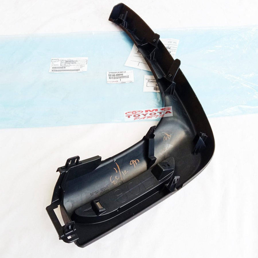 Lis List Extension Bumper belakang Kiri Toyota Sienta 52162-0D040