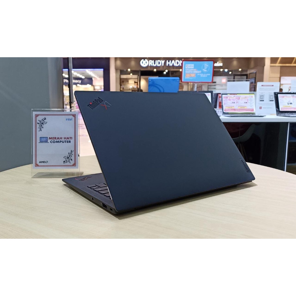 LAPTOP BISNIS LENOVO THINKPAD X1 CARBON INTEL I7 1260P 16GB DDR5 512GB IRIS XE 14WUXGA BL FP WINDOWS 11 PROFESSIONAL BLACK ORIGINAL