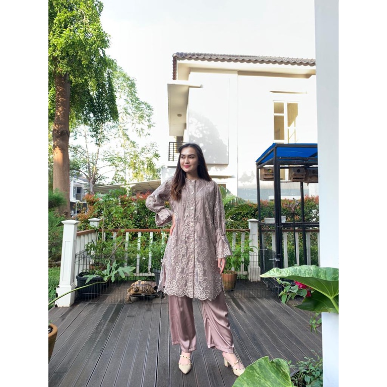 Ayyana Premium Set /Luxury Set (Ramadhan/Lebaran Collections)