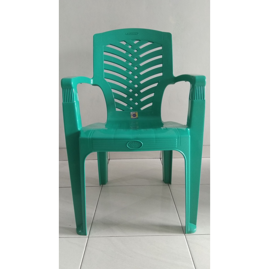 Kursi Plastik - Kursi Napolly dengan sandaran tangan