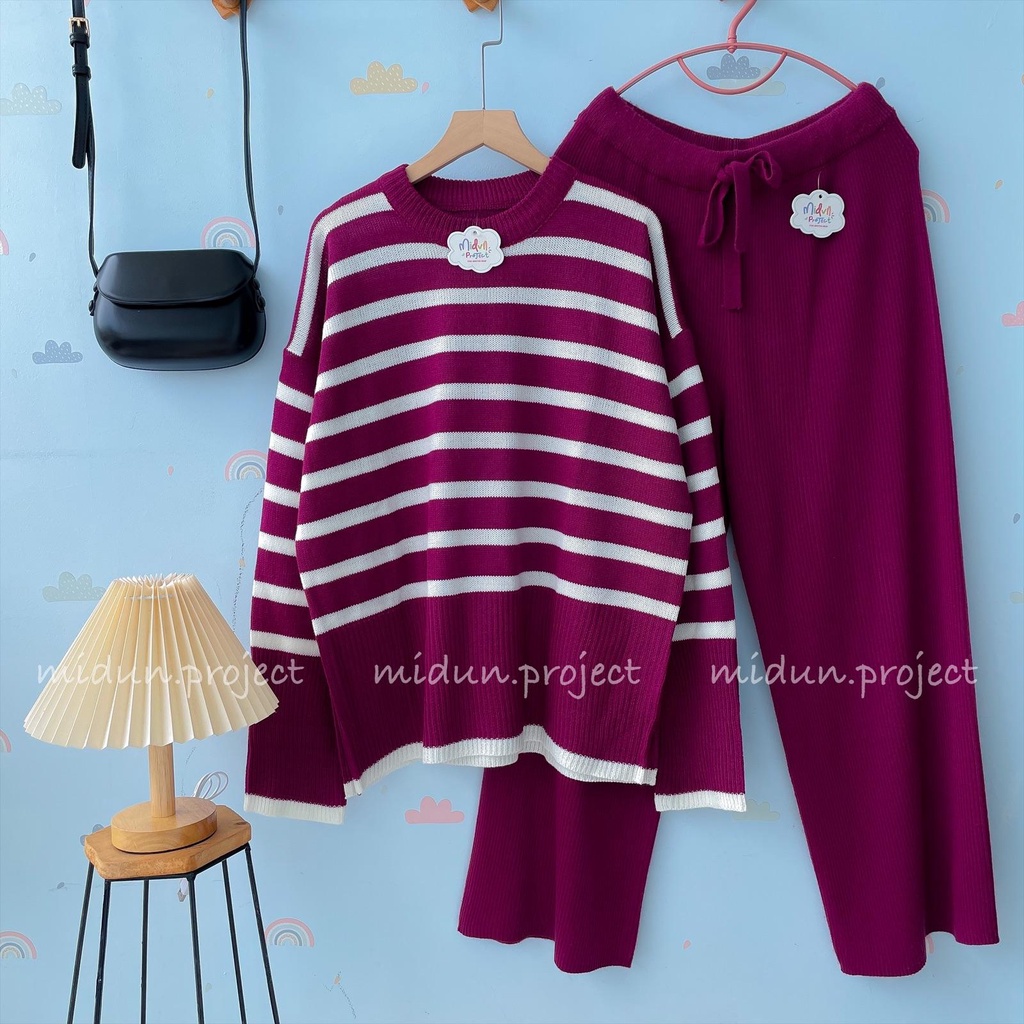 VANIYA STRIPE KNIT | ATASAN RAJUT GARIS-GARIS WANITA