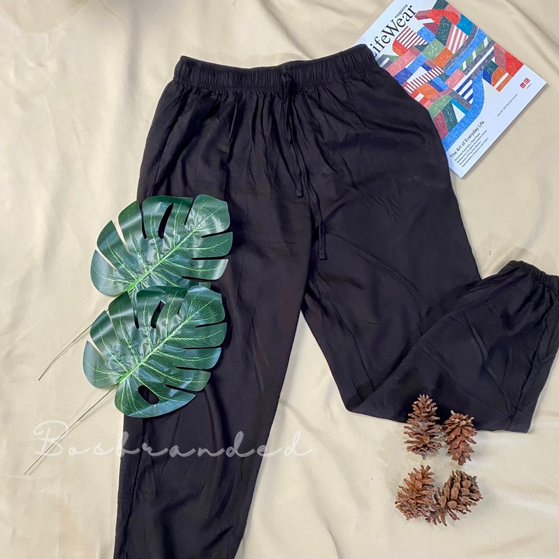 Image of Uniqlo Drape Jogger Pants Original Joger Wanita Polos #3