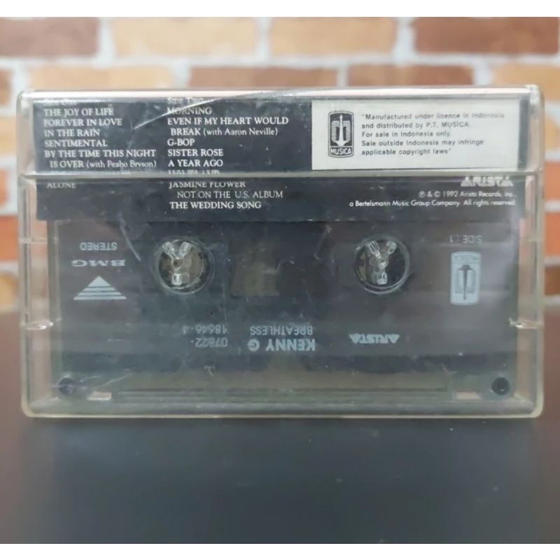 Kaset Pita Kenny G-Breathless