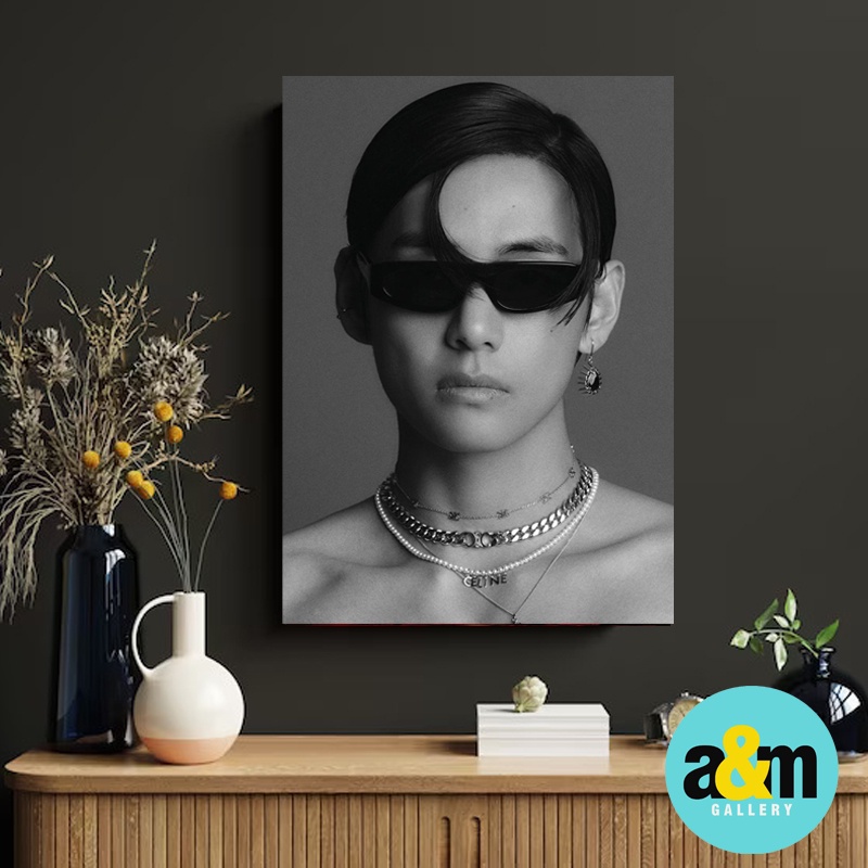 Poster Kayu KIM TAEHYUNG V BTS E L L E Edition I Hiasan Dinding Dekorasi Kamar I Poster Kayu K-POP Dekorasi Kamar - A&amp;M