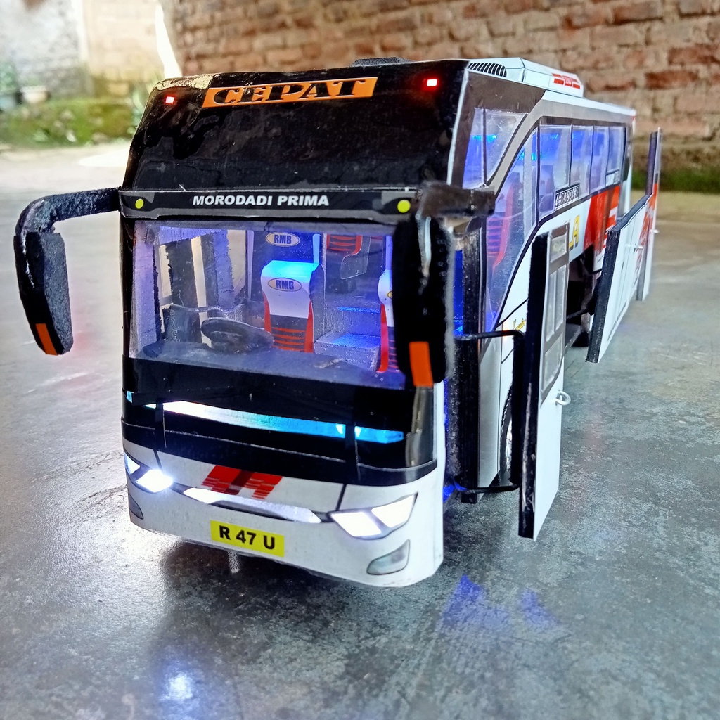 Miniatur Bus Bis Eka Cepat