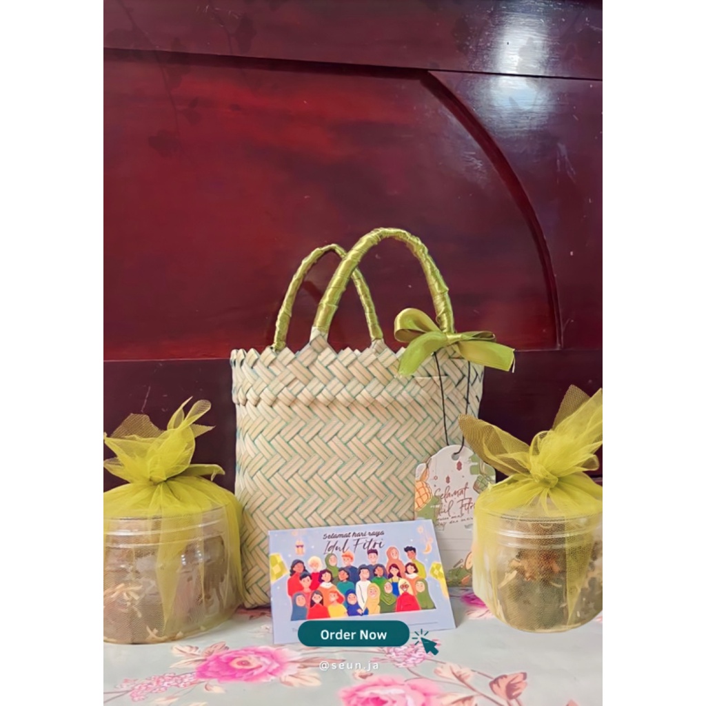 

Hampers Lebaran Pastries