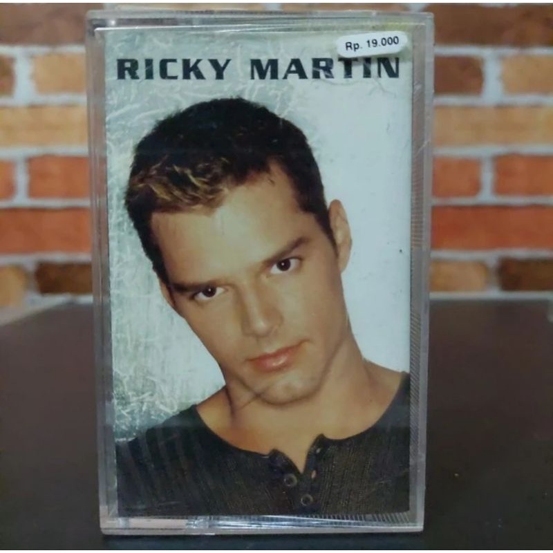 Kaset Pita Ricky Martin--Livin' La Vida Loca