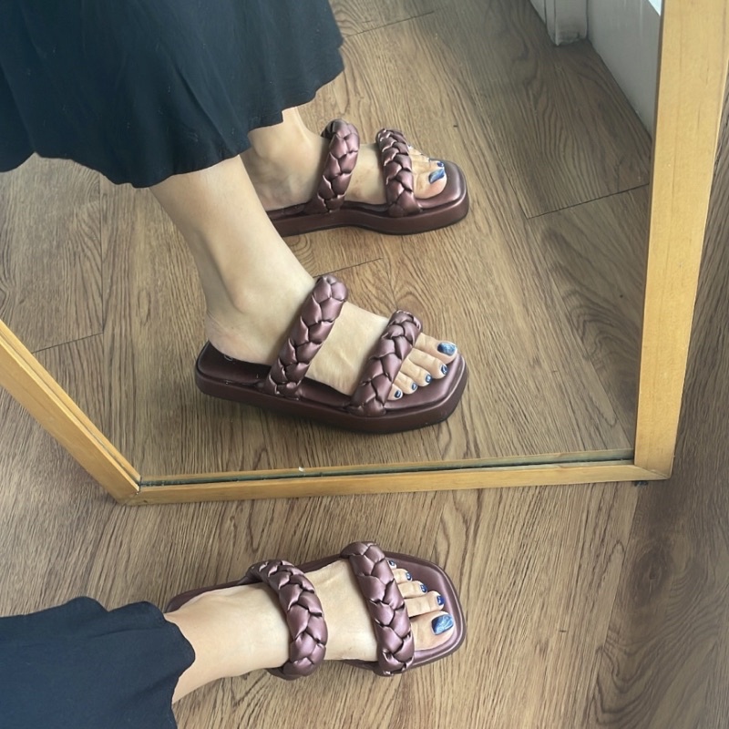 ELLIZE SHOES • LOLITA SANDALS