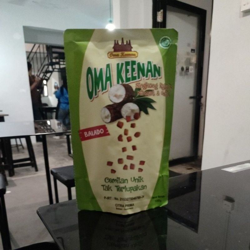 

Oma Keenan Snack Singkong Kotak