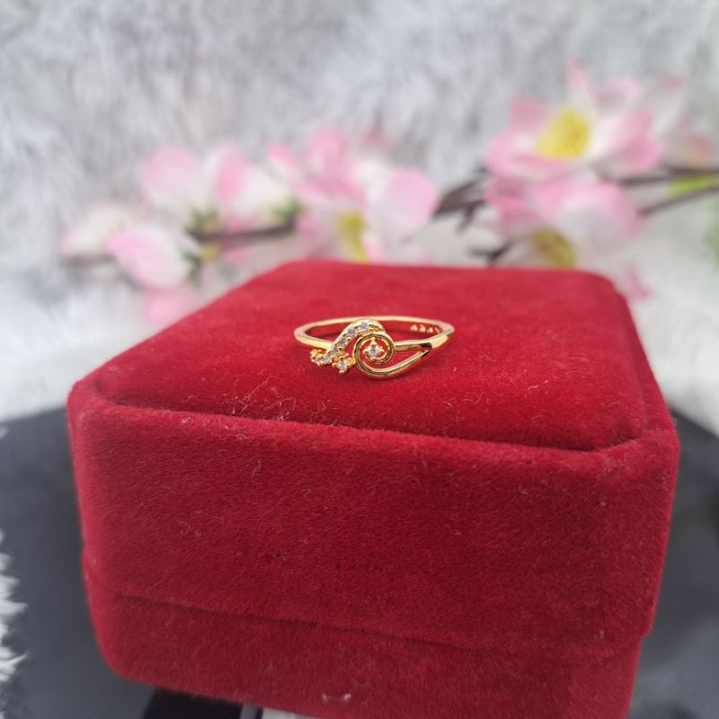 Cincin Yaxiya xuping Permata  lapis emas anti karat