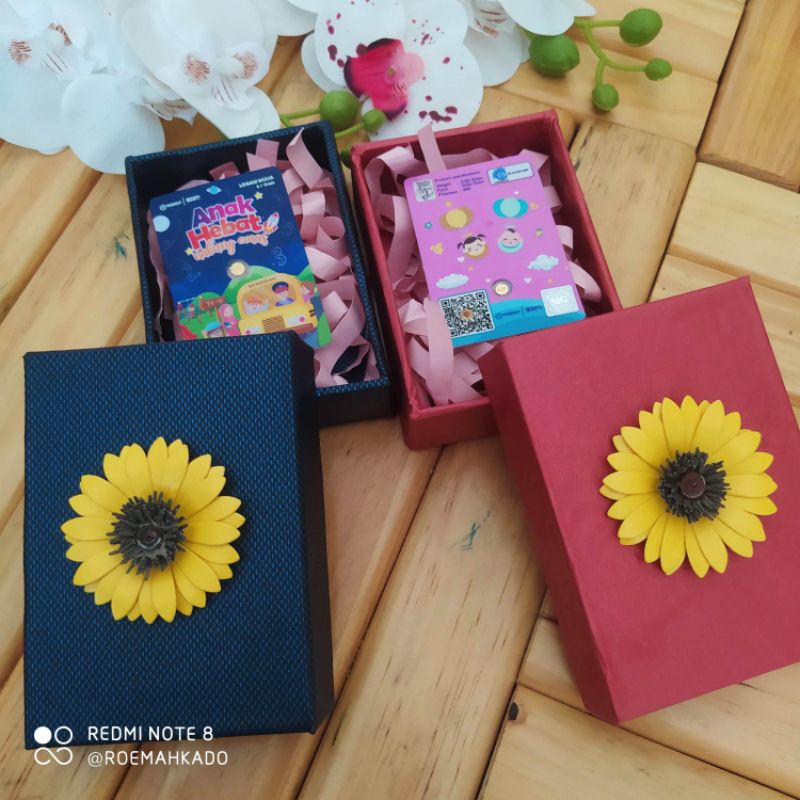 Box Kotak Kado Mini Kotak Hadiah Emas