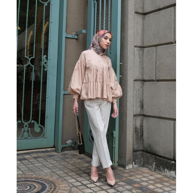 BLOUSE AIRA/BLOUSE LENGAN BALON/BLOUSE RUFFLE/BLOUSE TREND/ Gamis/ dress kondangan/ Gamis Organza/ syari mewah/gamis pesta mewah/ dress kondangan muslim