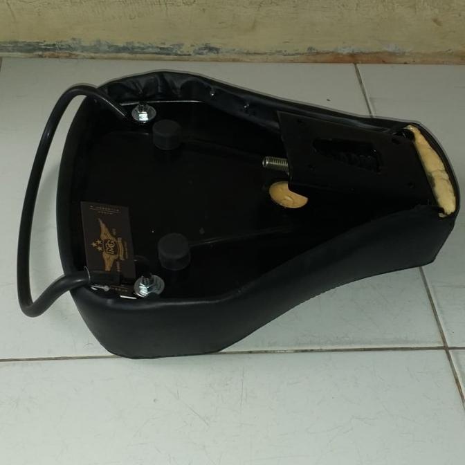 Jok Depan Vespa Pxe Px Exclusive Baut 4 Lobang 4 Ori Mg