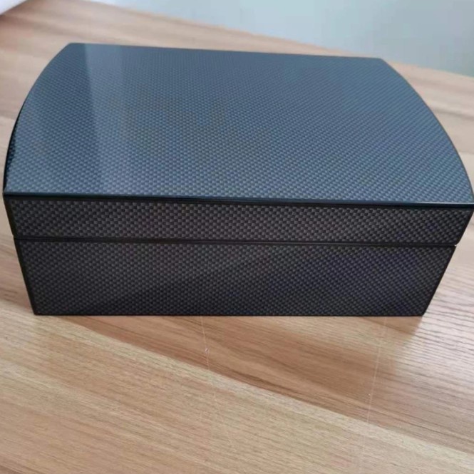 Handcrafted Cedar Wood Cigar Humidor with humidifier and hygrometer