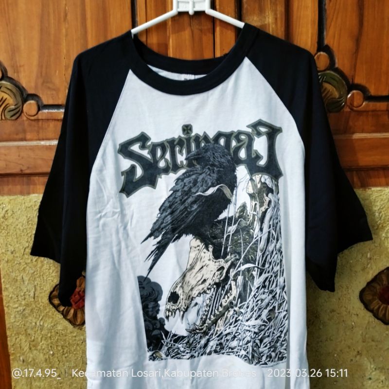 t-shirt SERINGAI