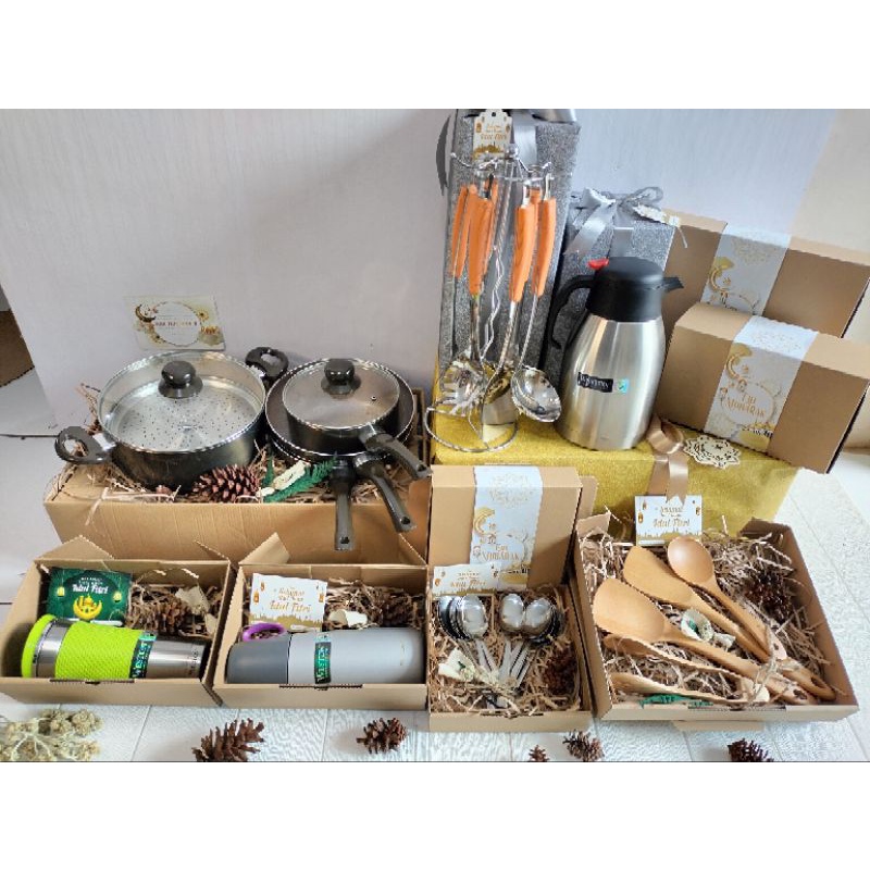 

HAMPERS/KADO NIKAHAN ULTAH BY WESTON & IFA FREE GIFTCARD