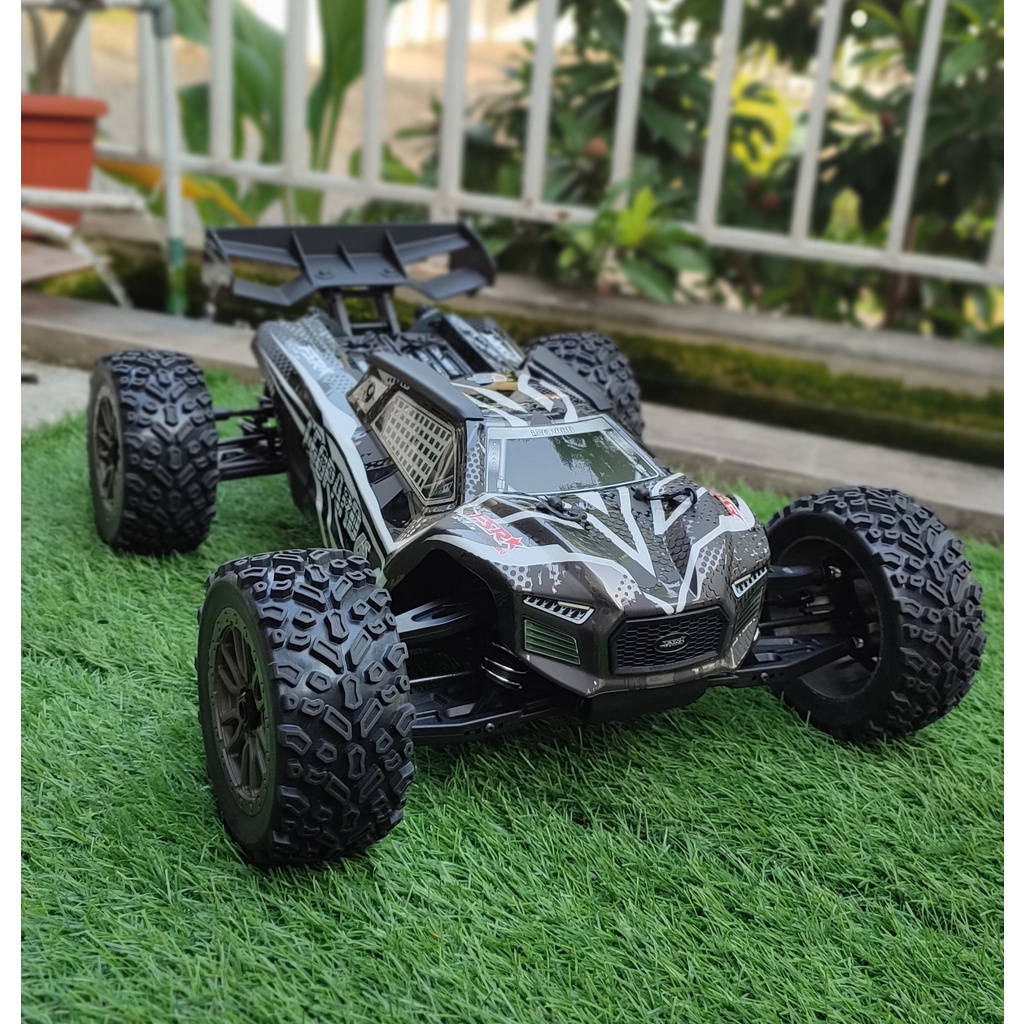 FS Racing Leopard 6s 1/8 Brushless Truggy