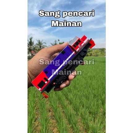 FLASH SALE 30MINIATUR KERETA API LOKOMOTIF CC201 PERUMKA MESIN BISA JALAN ,PALING TERLARIS