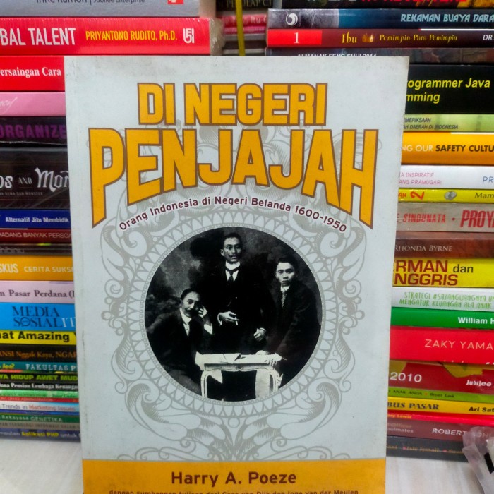 Terlaris Di Negeri Penjajah