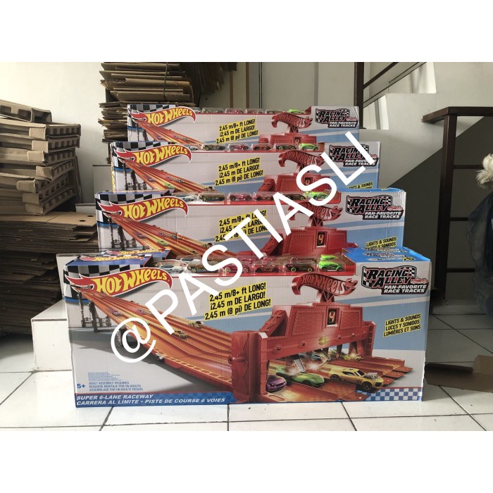 Terlaris Hot Wheels Super 6-Lane Raceway Drag Race Track Hotwheels