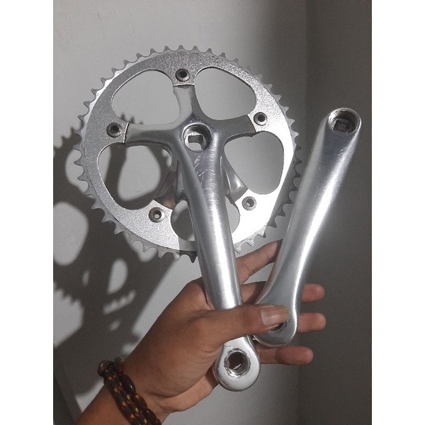 Crank United 46T silver second untuk fixie